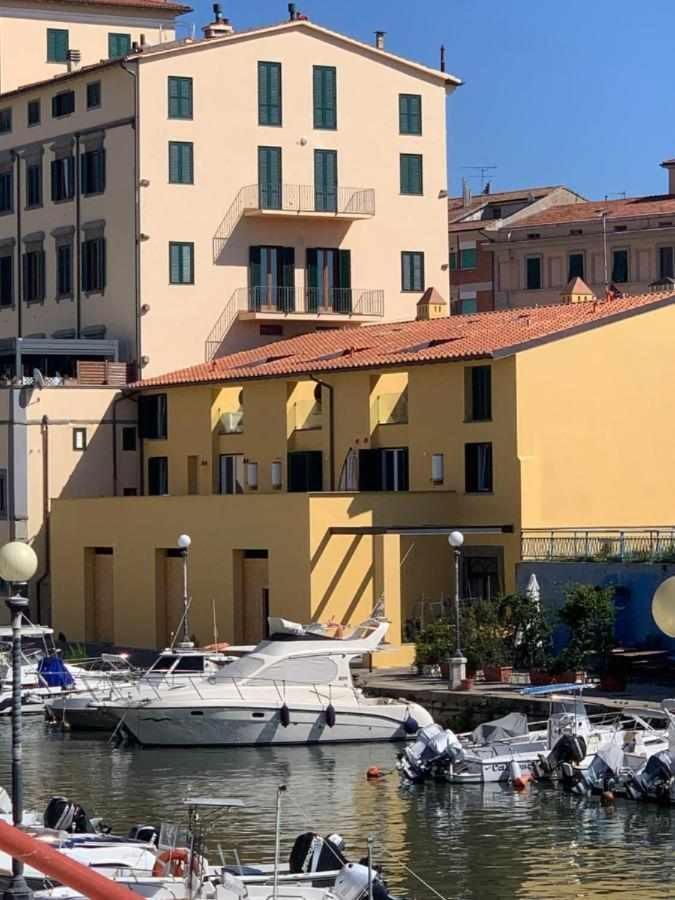 Waterfront Balcony I Grani 1 Resort Style Suite Livorno Kültér fotó